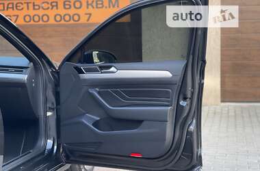 Седан Volkswagen Passat 2020 в 