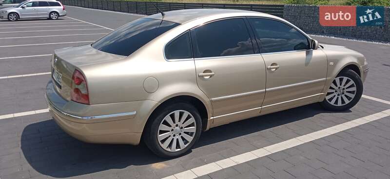 Седан Volkswagen Passat 2001 в Мукачево