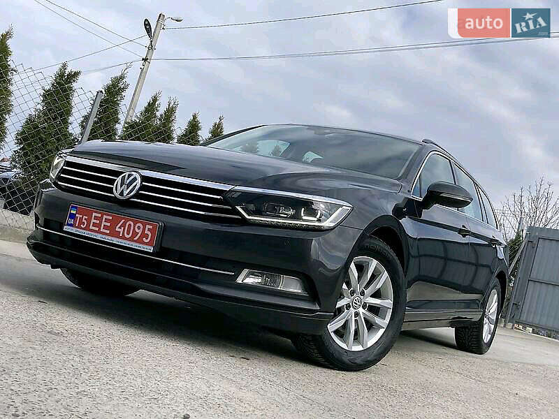 Универсал Volkswagen Passat 2017 в Бориславе