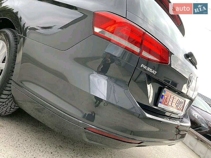 Универсал Volkswagen Passat 2017 в Бориславе
