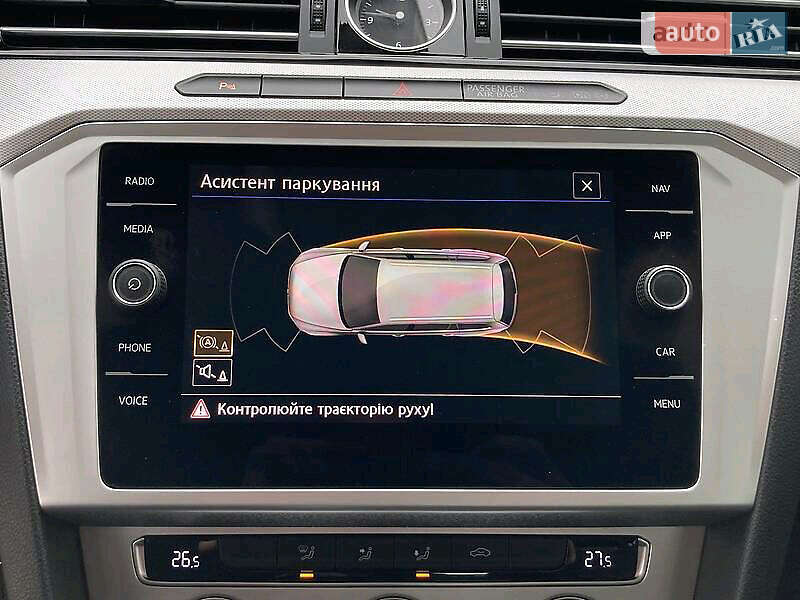 Универсал Volkswagen Passat 2017 в Бориславе