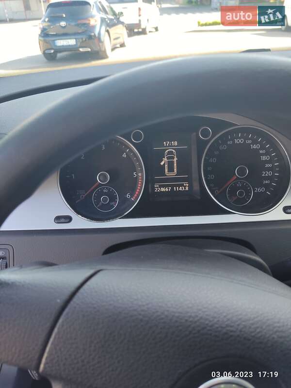 Универсал Volkswagen Passat 2010 в Хмельницком