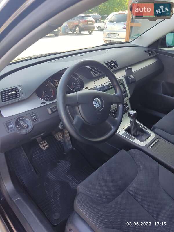 Универсал Volkswagen Passat 2010 в Хмельницком