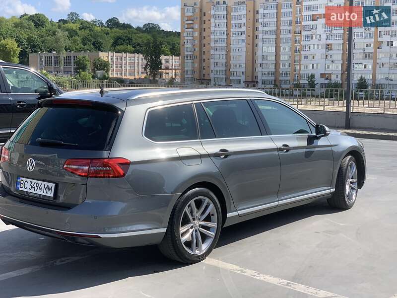 Універсал Volkswagen Passat 2015 в Львові