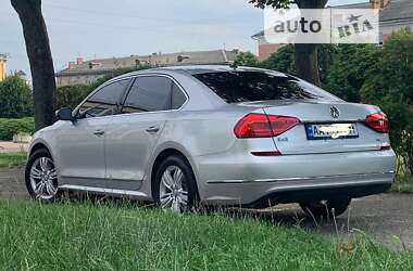 Седан Volkswagen Passat 2016 в Киеве