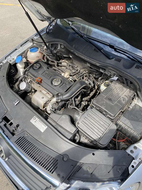 Універсал Volkswagen Passat 2009 в Києві