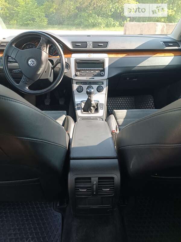 Седан Volkswagen Passat 2008 в Шостке