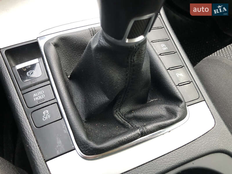 Универсал Volkswagen Passat 2014 в Золочеве