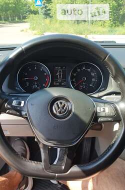 Седан Volkswagen Passat 2015 в Киеве