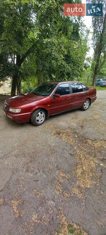 Седан Volkswagen Passat 1996 в Киеве