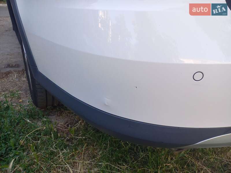 Універсал Volkswagen Passat 2013 в Одесі