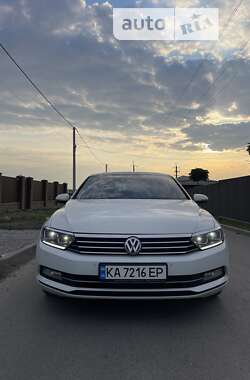 Седан Volkswagen Passat 2016 в Вишневом