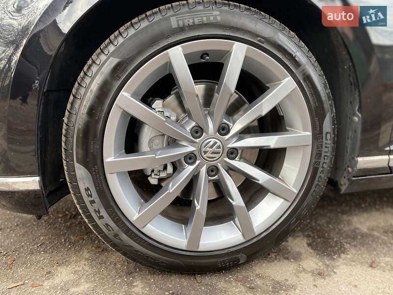 Універсал Volkswagen Passat 2015 в Бершаді