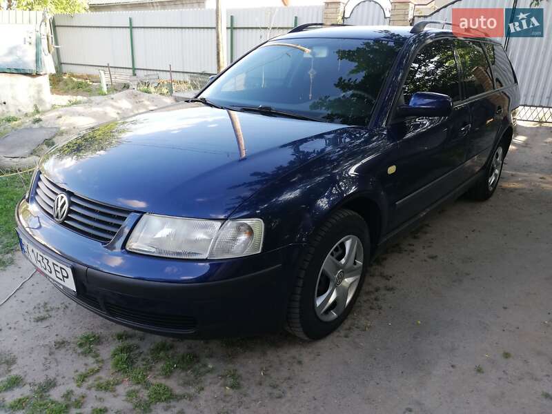Универсал Volkswagen Passat 2000 в Полонном