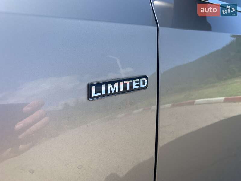 Седан Volkswagen Passat 2015 в Хусті