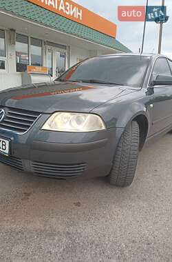 Седан Volkswagen Passat 2001 в 