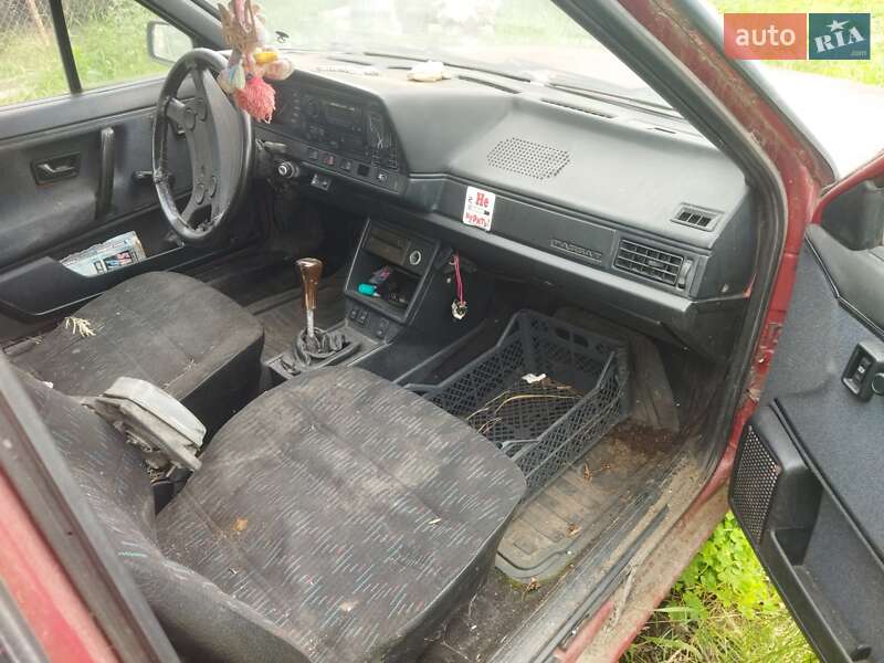 Универсал Volkswagen Passat 1985 в Житомире