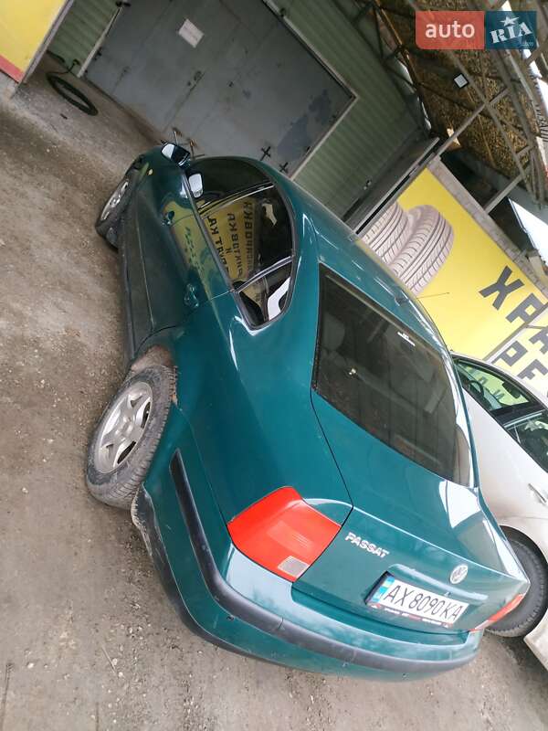 Седан Volkswagen Passat 1998 в Харкові