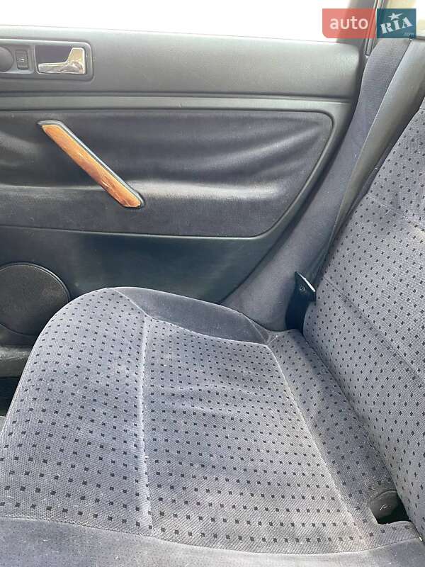 Седан Volkswagen Passat 1997 в Запоріжжі