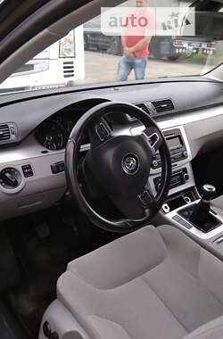 Volkswagen Passat 2010