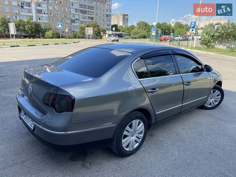 Седан Volkswagen Passat 2008 в Киеве