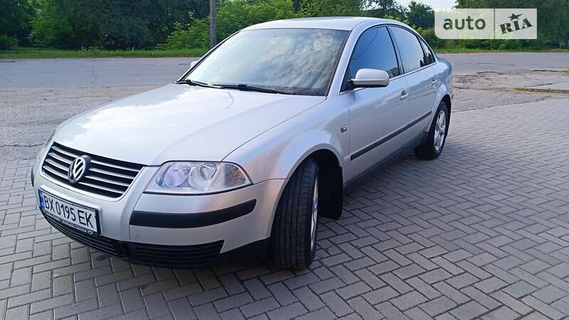 Седан Volkswagen Passat 2001 в Красилові