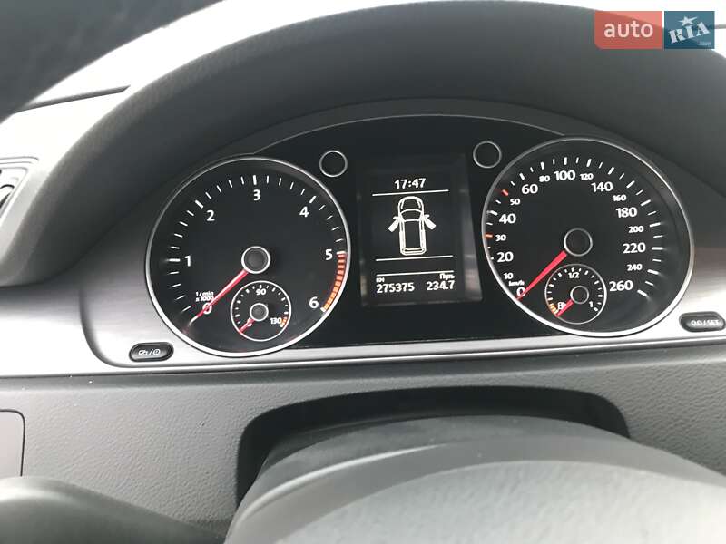 Универсал Volkswagen Passat 2014 в Тернополе