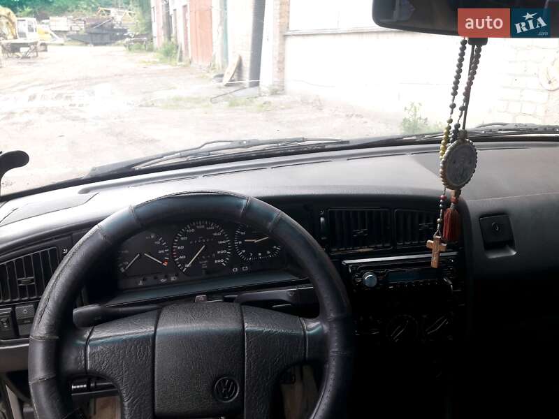 Седан Volkswagen Passat 1992 в Тернополі