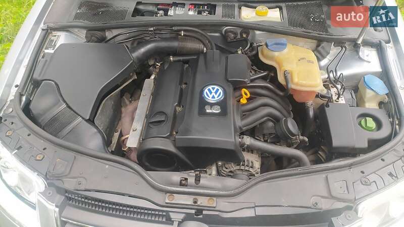 Седан Volkswagen Passat 2001 в Ахтырке