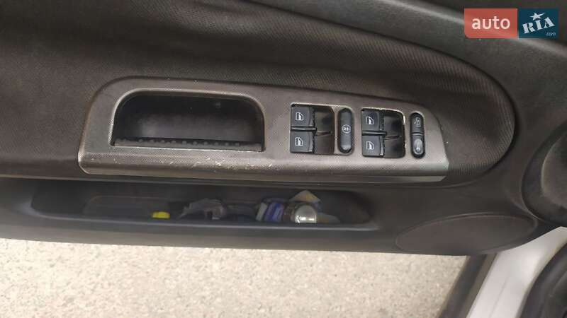 Седан Volkswagen Passat 2000 в Киеве