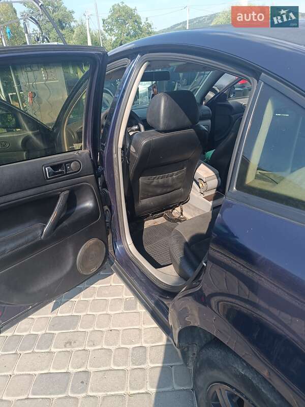 Седан Volkswagen Passat 1998 в Берегово