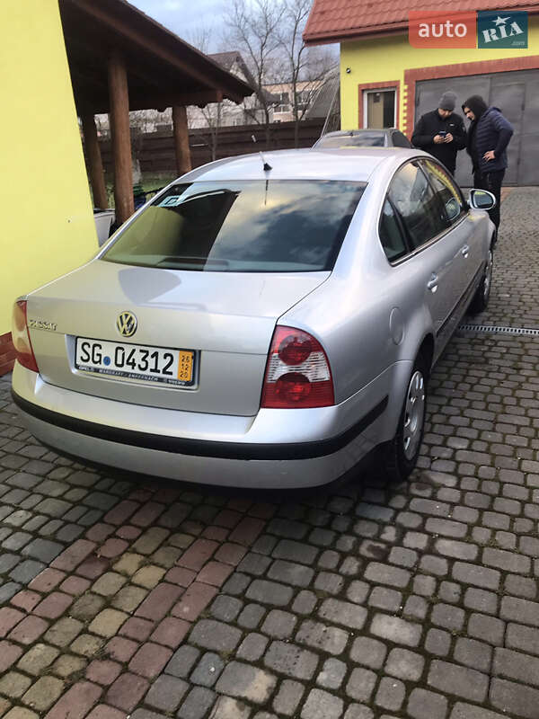 Седан Volkswagen Passat 2004 в Косові