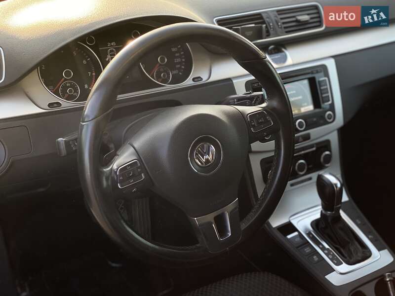 Универсал Volkswagen Passat 2011 в Шепетовке