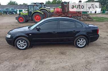 Седан Volkswagen Passat 1998 в Тыврове