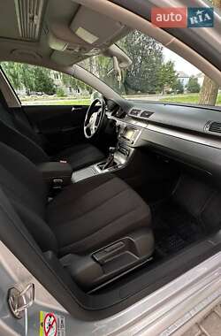 Универсал Volkswagen Passat 2010 в 