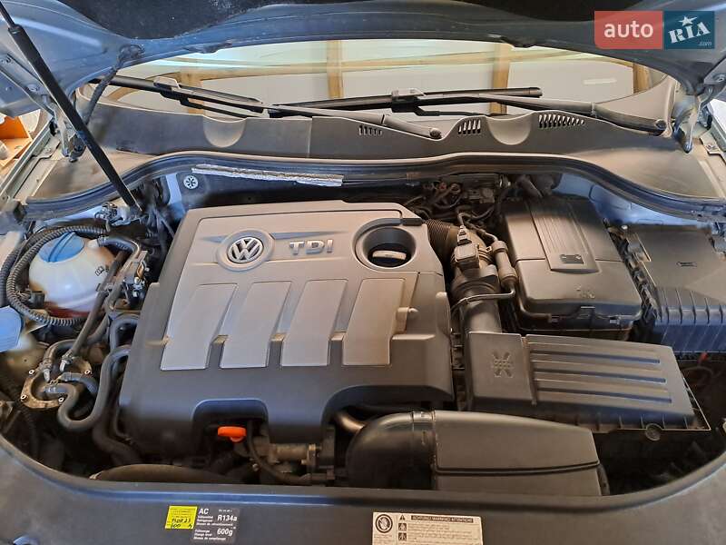 Универсал Volkswagen Passat 2010 в Самборе