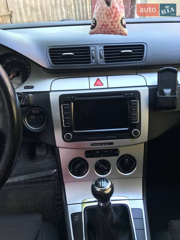 Універсал Volkswagen Passat 2007 в Краснограді