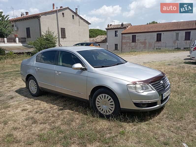 Седан Volkswagen Passat 2008 в 