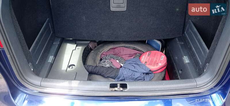 Универсал Volkswagen Passat 2005 в Киеве