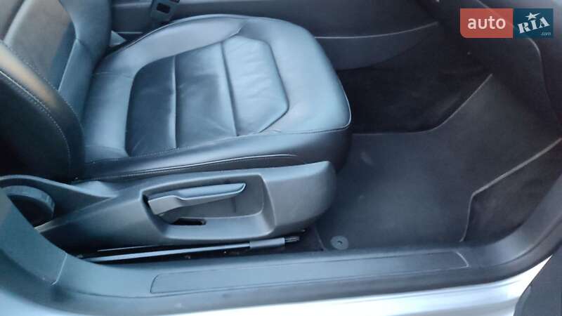 Універсал Volkswagen Passat 2014 в Вінниці