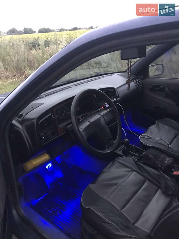 Седан Volkswagen Passat 1988 в Подольске