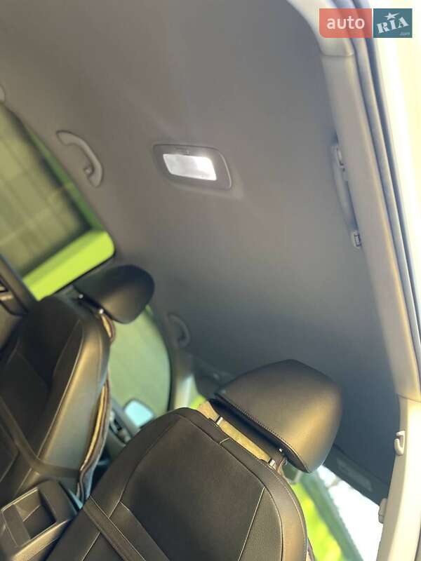 Седан Volkswagen Passat 2013 в Кам'янець-Подільському