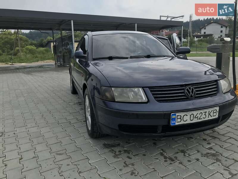 Седан Volkswagen Passat 1998 в Трускавці