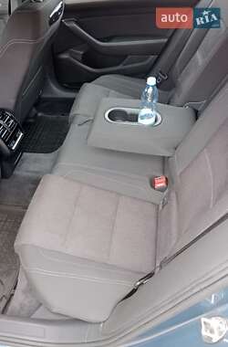 Универсал Volkswagen Passat 2015 в Киеве