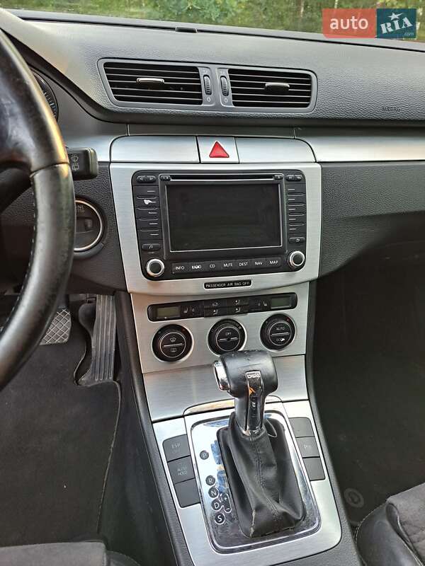 Универсал Volkswagen Passat 2005 в Житомире