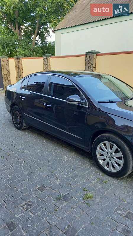 Седан Volkswagen Passat 2007 в Краснограде