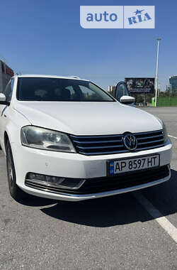 Седан Volkswagen Passat 2011 в Запоріжжі