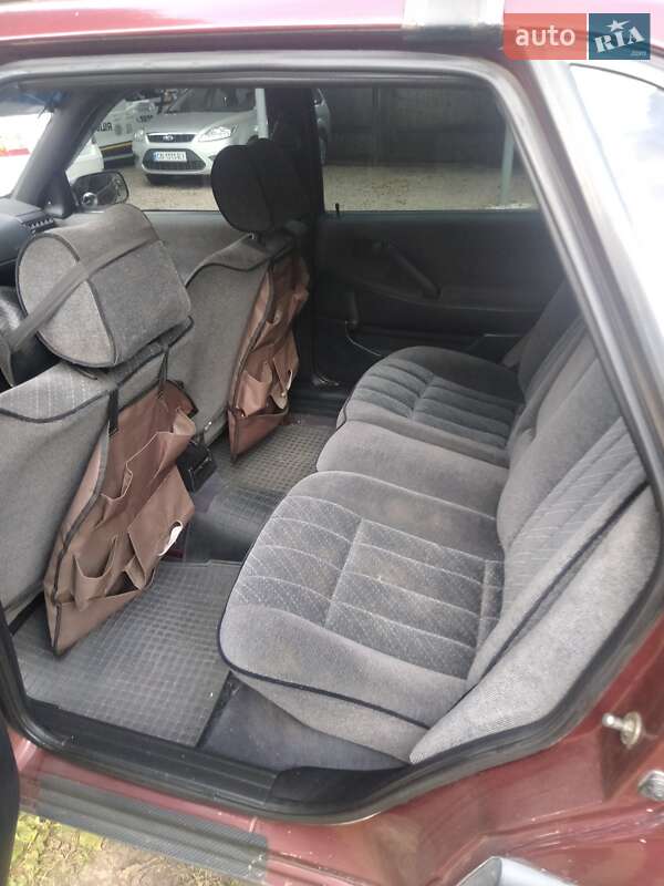 Седан Volkswagen Passat 1993 в Чернігові фото 5 Седан Volkswagen Passat 1993 в Чернігові