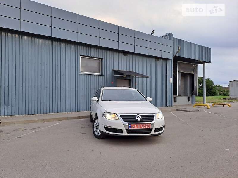 Універсал Volkswagen Passat 2010 в Знам'янці