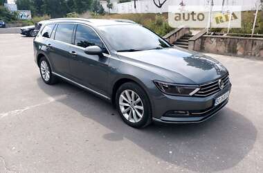 Универсал Volkswagen Passat 2015 в Тернополе